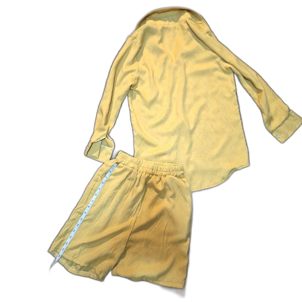 NEW 2 Piece Yellow Linen Shorts and button-down top Size SMALL